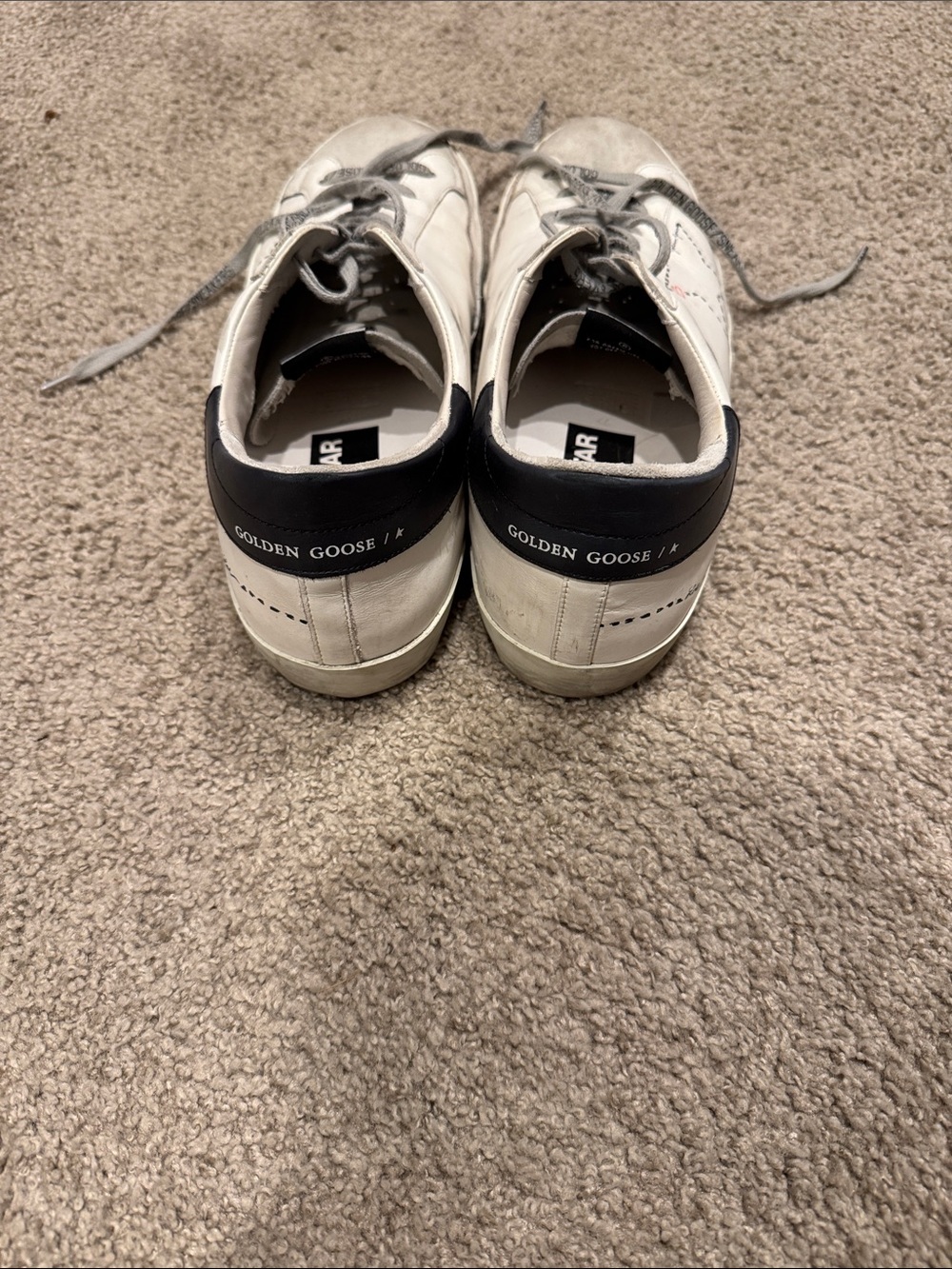 Golden Goose White Leather Low-Top Sneakers with Navy Blue Heel - Picture 2 of 8